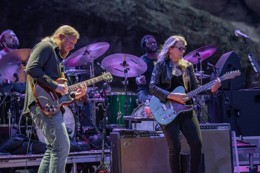 Tedeschi Trucks Band (Photo Credit: Stuart Levine)